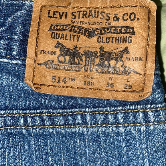 LEVIS 514 Straight Fit Men's Jeans. SZ 36x29 - Picture 4 of 5